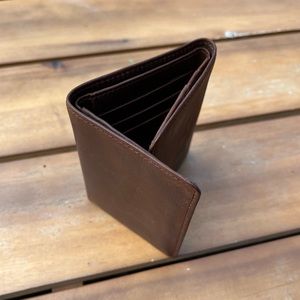 Mens Brighton Forbes tri-fold leather wallet